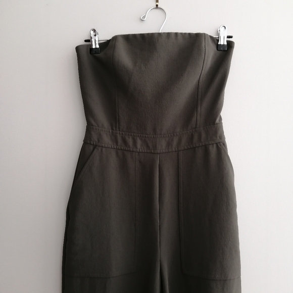 Aritzia Wilfred Strapless Wide Leg Jumpsuit Cordial Cargo Crepe Patch Pockets 2 - Picture 5 of 16